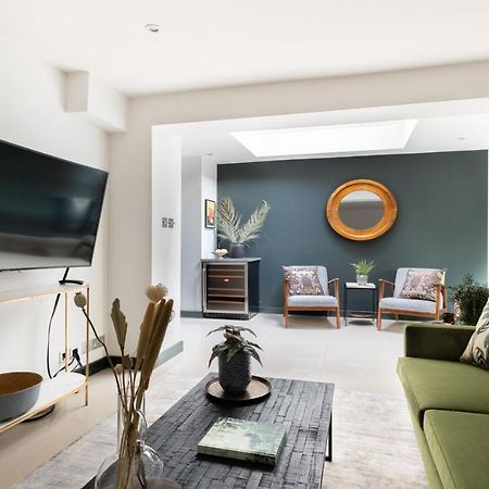The Heart Of Shepherds Bush - Modern 2Bdr Apartment With Garden ลอนดอน ภายนอก รูปภาพ