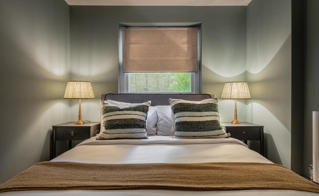 The Heart Of Shepherds Bush - Modern 2Bdr Apartment With Garden ลอนดอน ภายนอก รูปภาพ