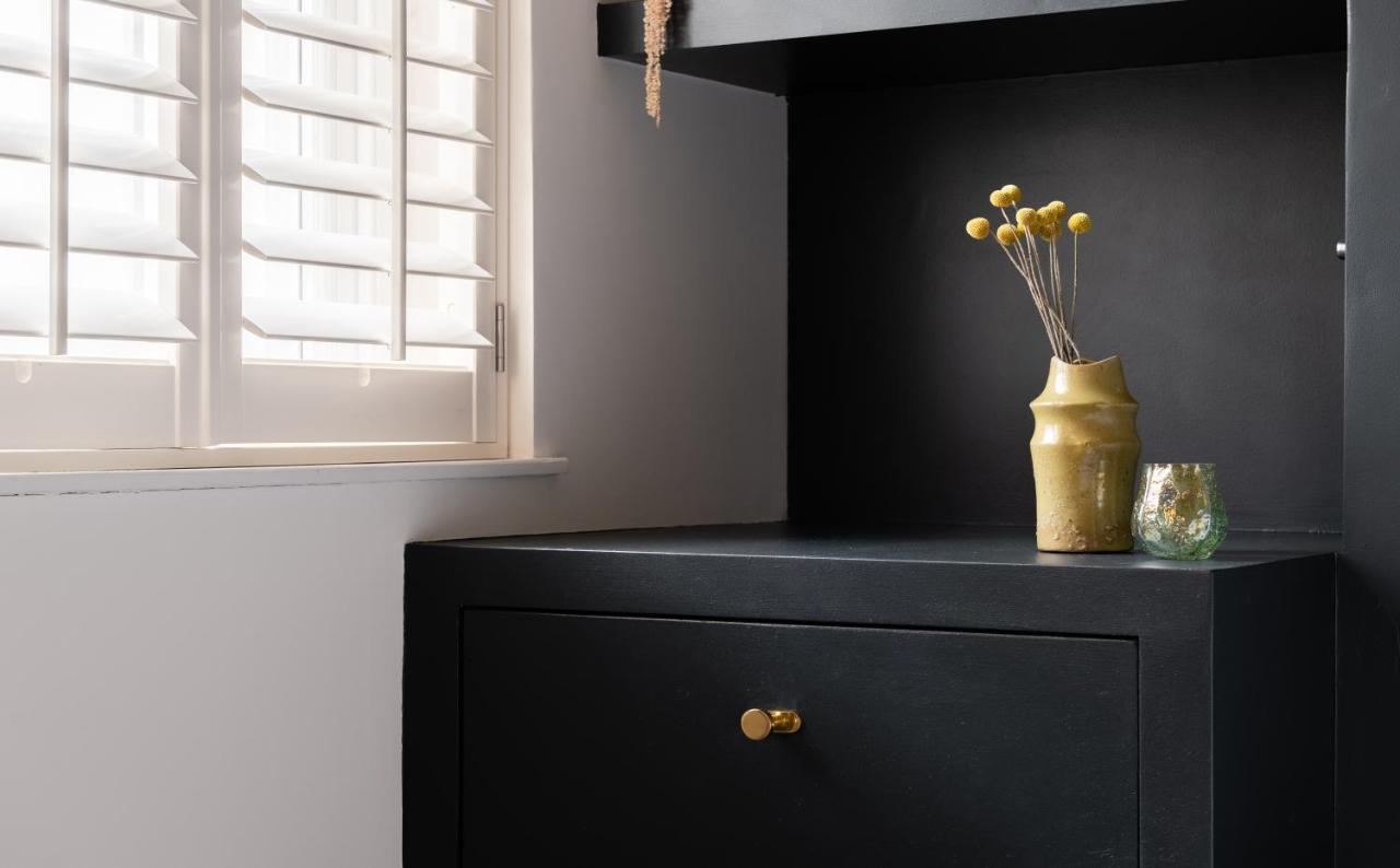 The Heart Of Shepherds Bush - Modern 2Bdr Apartment With Garden ลอนดอน ภายนอก รูปภาพ